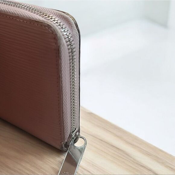 LOUIS VUITTON Epi Zippy Wallet Long Wallet Rose Valerine - Picture 5 of 16